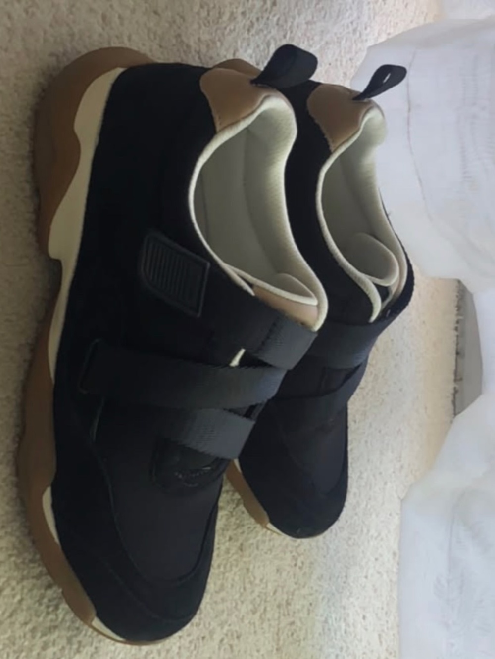 Vinoic - Walk Slim Gia - size 6.5 - NEW